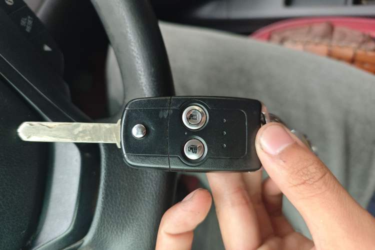 Used Honda CR-V 2012 2.0L two-wheel drive urban version Vehicle Key