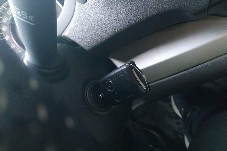 Used Honda CR-V 2012 2.0L two-wheel drive urban version Vehicle Key