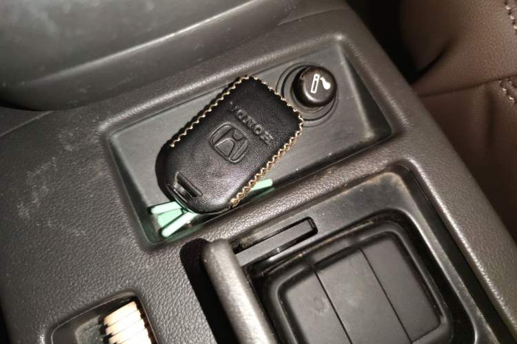 Used Honda CR-V 2012 2.0L two-wheel drive urban version Vehicle Key