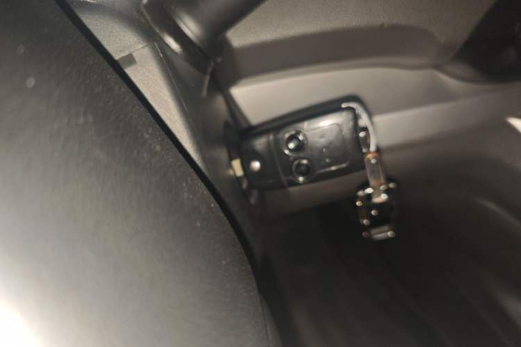 Used Honda CR-V 2012 2.0L Four-wheel Drive Classic Edition Vehicle Key
