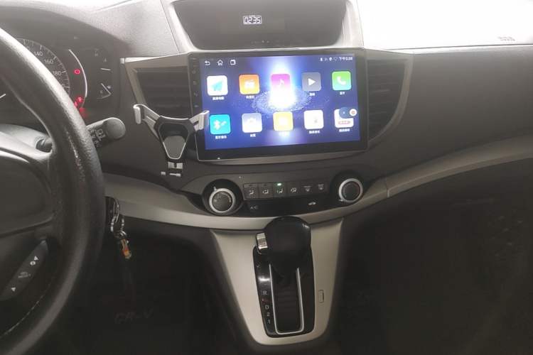 Used Honda CR-V 2012 2.0L two-wheel drive urban version Audio And AC Panel