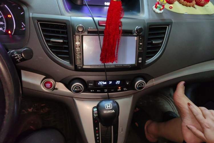 Used Honda CR-V 2012 2.4L four-wheel drive luxury version Audio And AC Panel