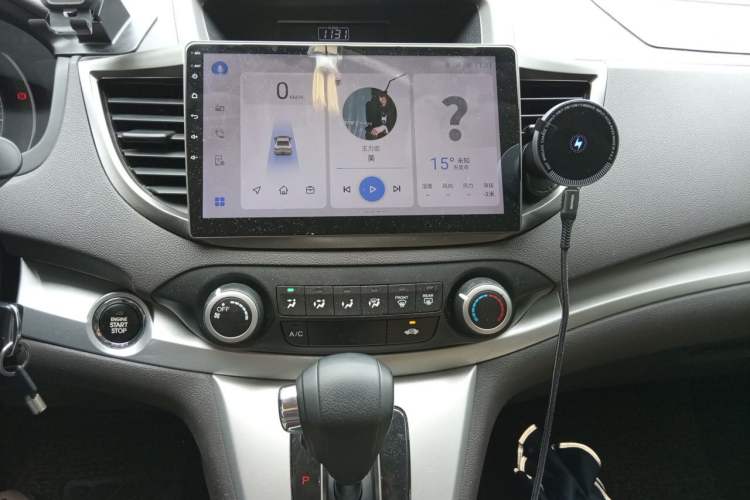 Used Honda CR-V 2012 2.0L two-wheel drive urban version Audio And AC Panel