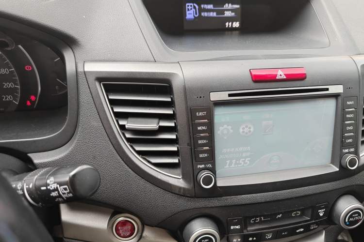 Used Honda CR-V 2012 2.4L four-wheel drive luxury version Audio And AC Panel
