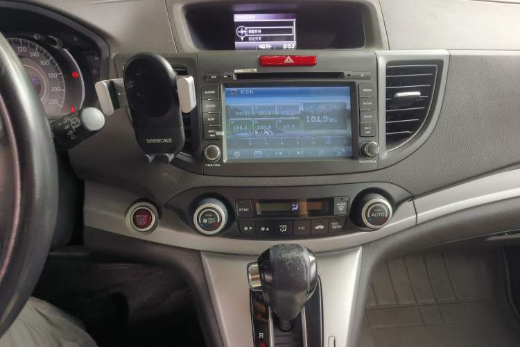 Used Honda CR-V 2012 2.4L four-wheel drive luxury version Audio And AC Panel