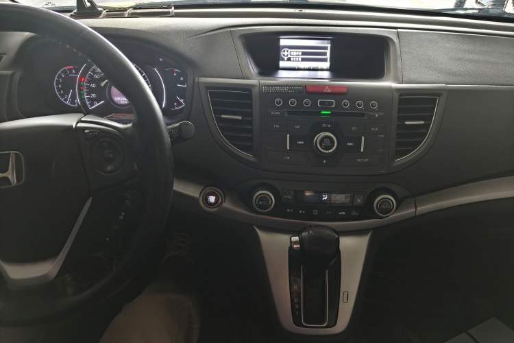 Used Honda CR-V 2012 2.4L four-wheel drive luxury version Audio And AC Panel