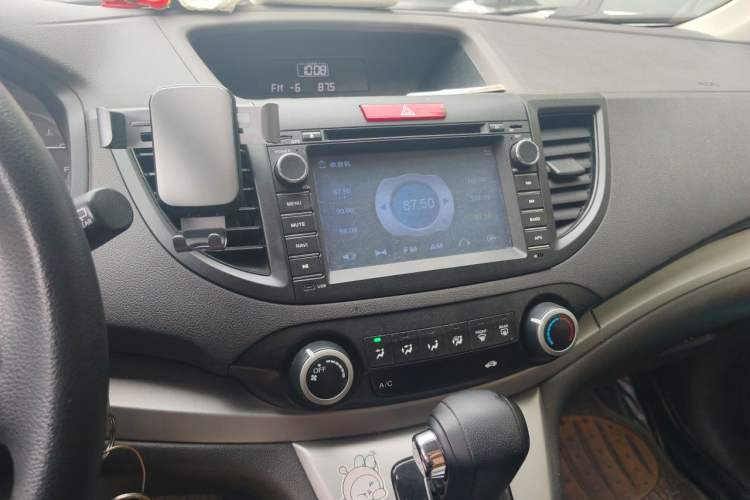 Used Honda CR-V 2012 2.0L two-wheel drive urban version Audio And AC Panel
