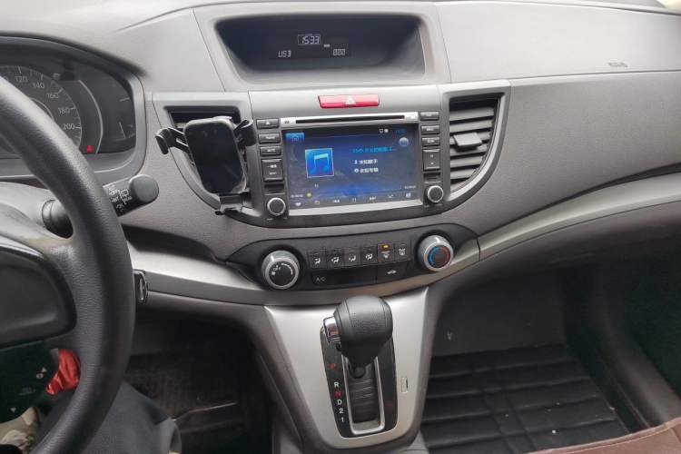 Used Honda CR-V 2012 2.0L two-wheel drive urban version Audio And AC Panel