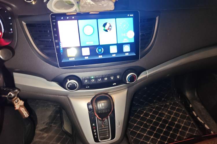 Used Honda CR-V 2012 2.0L two-wheel drive urban version Audio And AC Panel