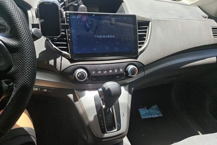 Used Honda CR-V 2012 2.0L two-wheel drive urban version Audio And AC Panel