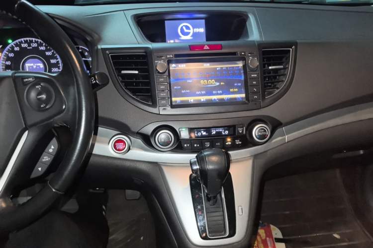 Used Honda CR-V 2012 2.4L four-wheel drive luxury version Audio And AC Panel