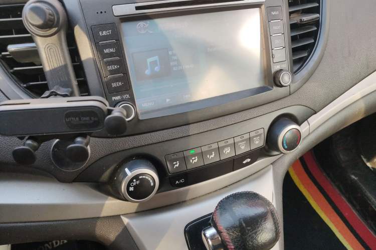 Used Honda CR-V 2012 2.0L two-wheel drive urban version Audio And AC Panel