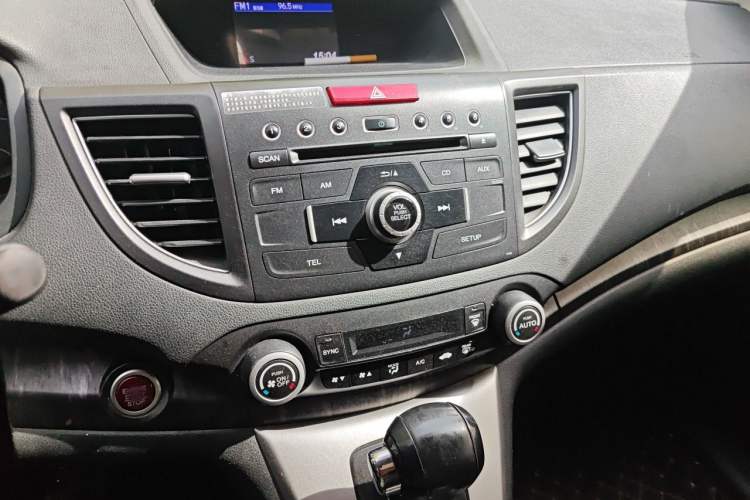 Used Honda CR-V 2012 2.4L Four-wheel Drive Prestige Edition Audio And AC Panel