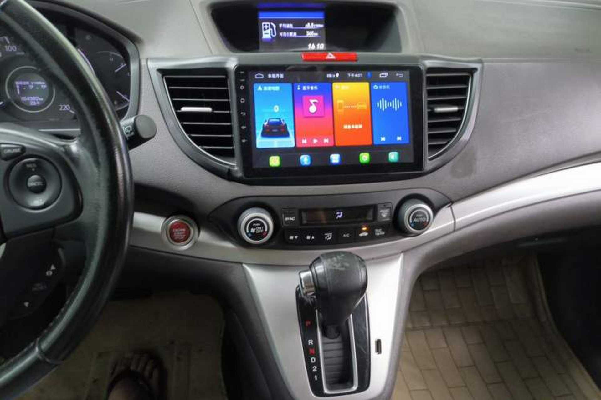 Used Honda CR-V 2012 2.4L four-wheel drive luxury version Audio And AC Panel