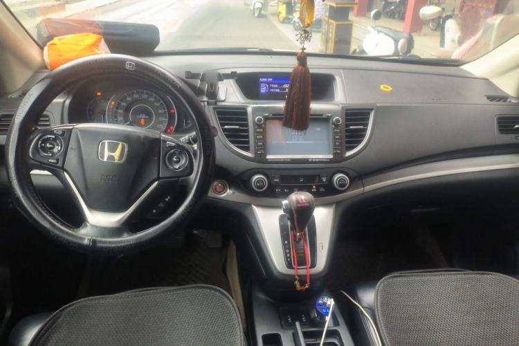 Used Honda CR-V 2012 2.4L four-wheel drive luxury version Center Console