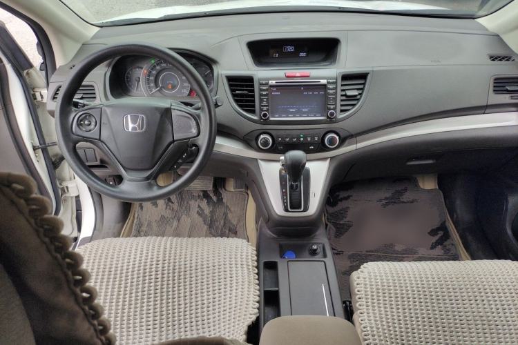 Used Honda CR-V 2012 2.0L two-wheel drive urban version Center Console