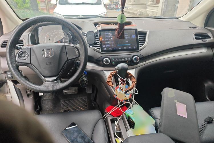 Used Honda CR-V 2012 2.0L two-wheel drive urban version Center Console