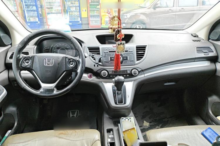 Used Honda CR-V 2012 2.0L two-wheel drive urban version Center Console
