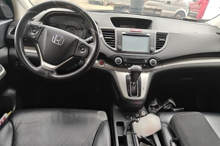 Used Honda CR-V 2012 2.4L four-wheel drive luxury version Center Console