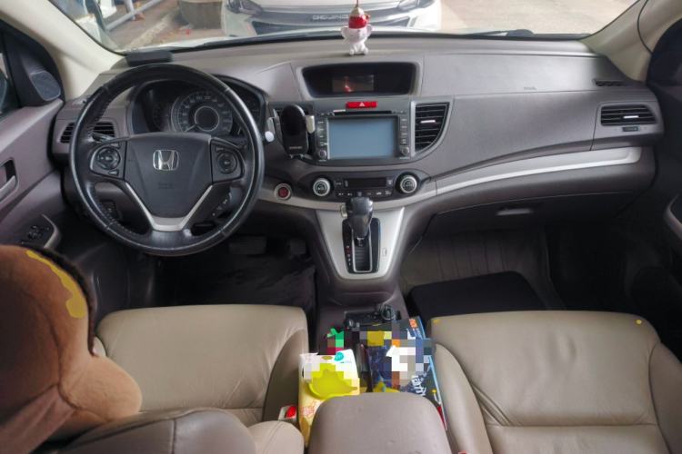 Used Honda CR-V 2012 2.4L four-wheel drive luxury version Center Console