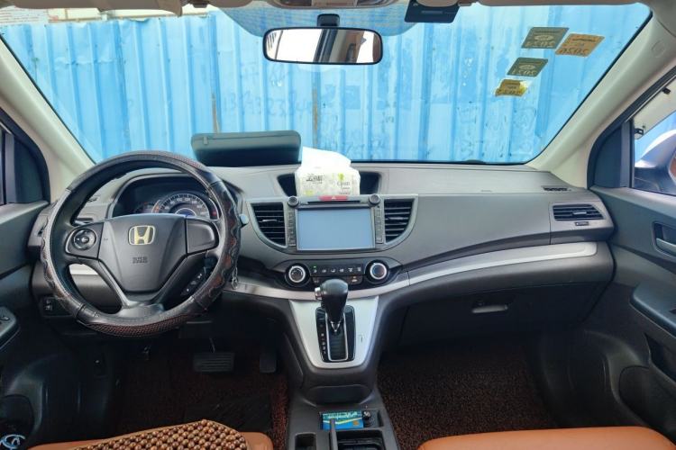 Used Honda CR-V 2012 2.0L two-wheel drive urban version Center Console