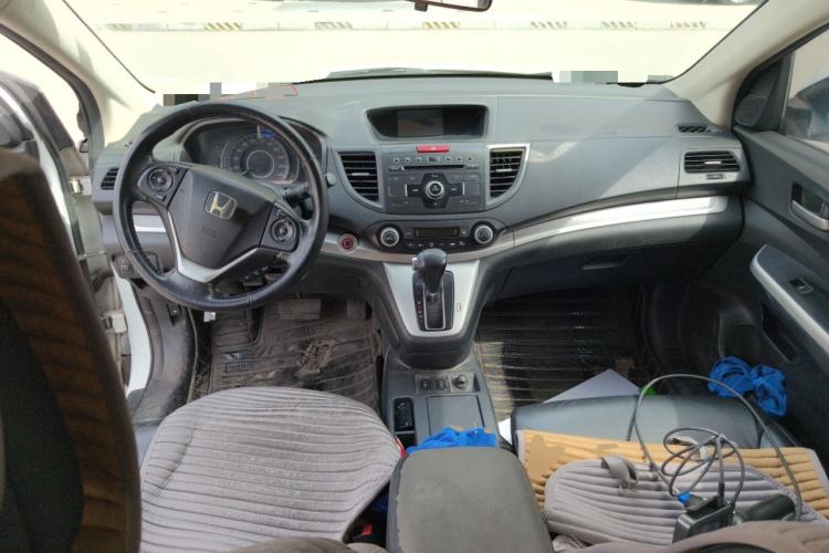 Used Honda CR-V 2012 2.4L four-wheel drive luxury version Center Console