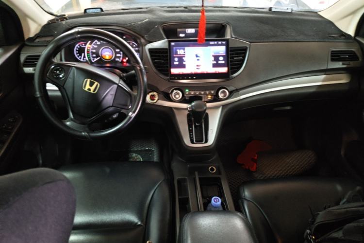Used Honda CR-V 2012 2.0L two-wheel drive urban version Center Console