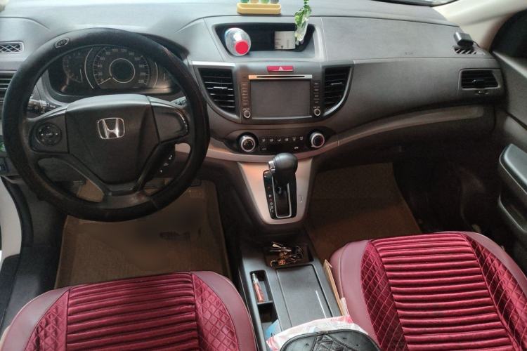 Used Honda CR-V 2012 2.0L two-wheel drive urban version Center Console