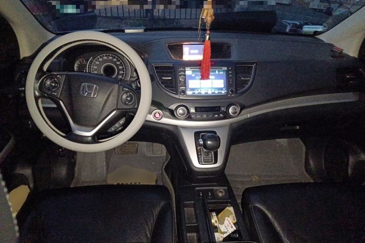 Used Honda CR-V 2012 2.4L four-wheel drive luxury version Center Console