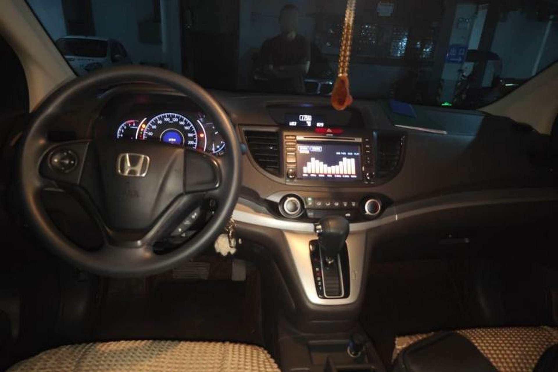 Used Honda CR-V 2012 2.0L two-wheel drive urban version Center Console