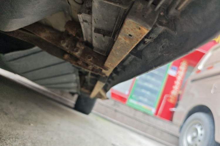 Used Honda CR-V 2012 2.4L four-wheel drive luxury version Chassis Front Left