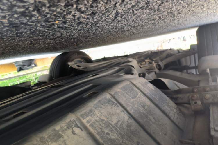 Used Honda CR-V 2012 2.4L four-wheel drive luxury version Chassis Front Left