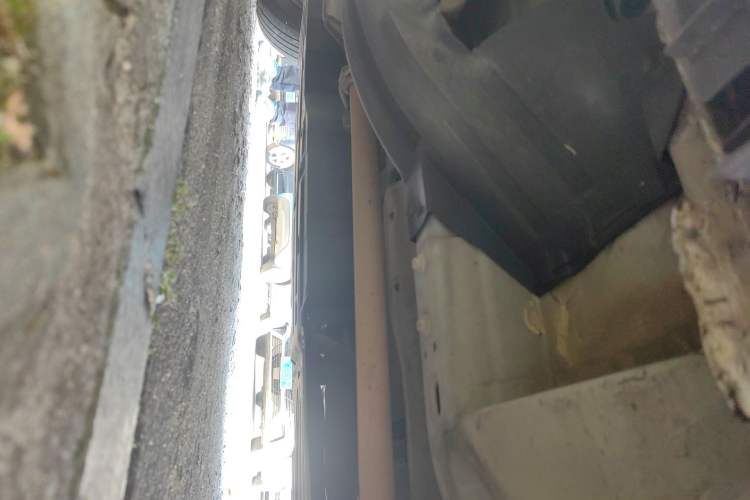 Used Honda CR-V 2012 2.0L two-wheel drive urban version Chassis Front Right