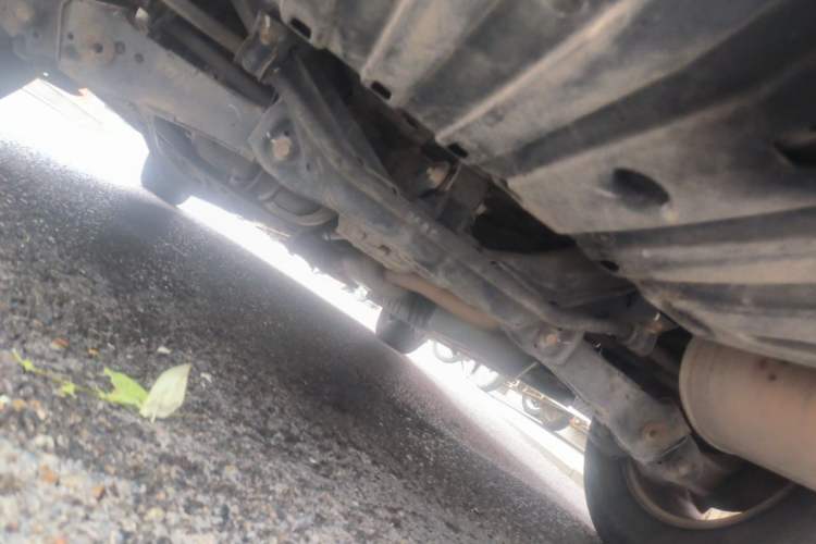 Used Honda CR-V 2012 2.4L four-wheel drive luxury version Chassis Rear