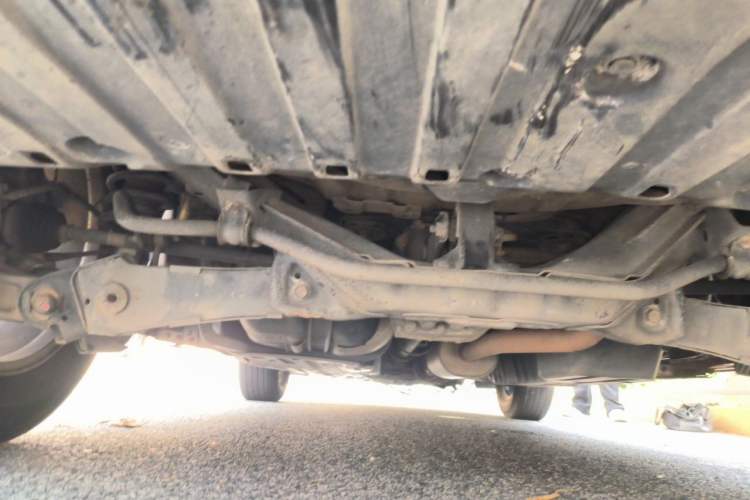 Used Honda CR-V 2012 2.4L four-wheel drive luxury version Chassis Rear