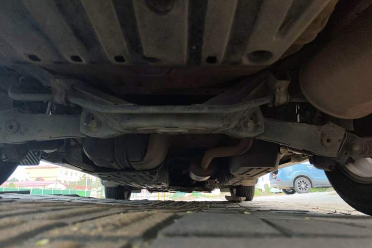 Used Honda CR-V 2012 2.0L two-wheel drive urban version Chassis Rear