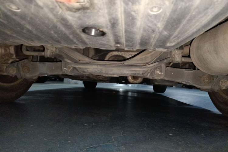 Used Honda CR-V 2012 2.0L two-wheel drive urban version Chassis Rear