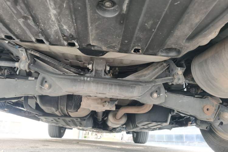 Used Honda CR-V 2012 2.4L four-wheel drive luxury version Chassis Rear