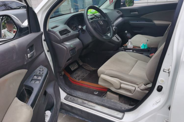 Used Honda CR-V 2012 2.0L two-wheel drive urban version Driver Seat