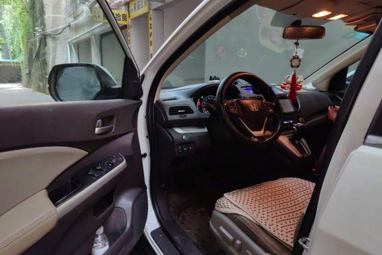 Used Honda CR-V 2012 2.4L four-wheel drive luxury version Driver Seat