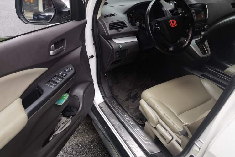 Used Honda CR-V 2012 2.0L two-wheel drive urban version Driver Seat