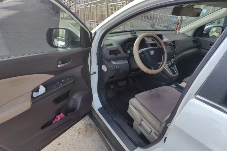 Used Honda CR-V 2012 2.0L two-wheel drive urban version Driver Seat