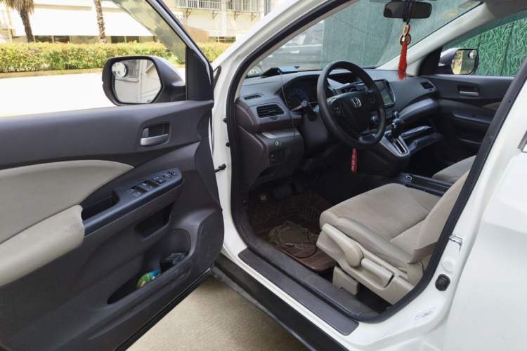 Used Honda CR-V 2012 2.0L two-wheel drive urban version Driver Seat