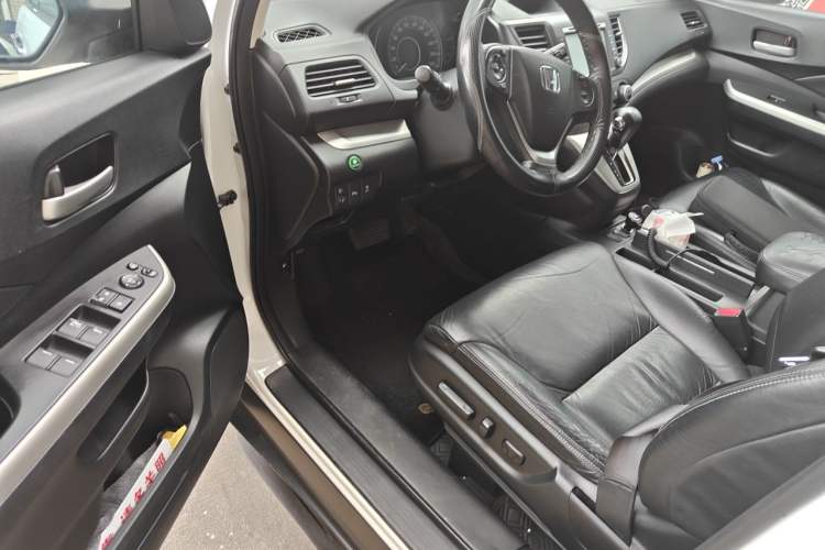 Used Honda CR-V 2012 2.4L four-wheel drive luxury version Driver Seat
