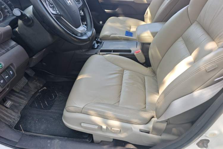 Used Honda CR-V 2012 2.4L Four-Wheel Drive Prestige Navigation Edition Driver Seat