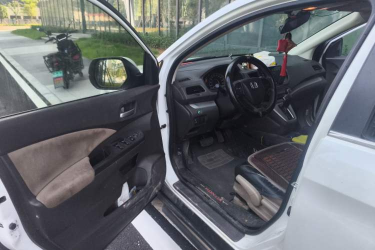 Used Honda CR-V 2012 2.0L two-wheel drive urban version Driver Seat