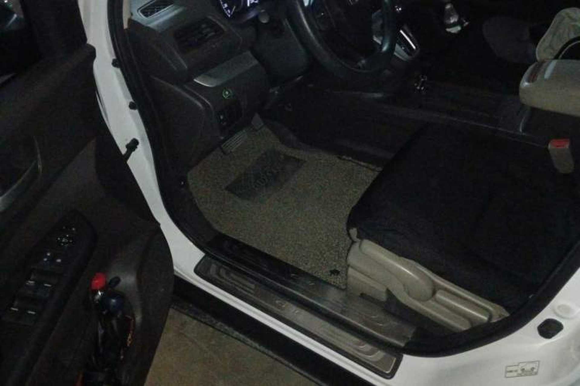 Used Honda CR-V 2012 2.0L two-wheel drive urban version Driver Seat