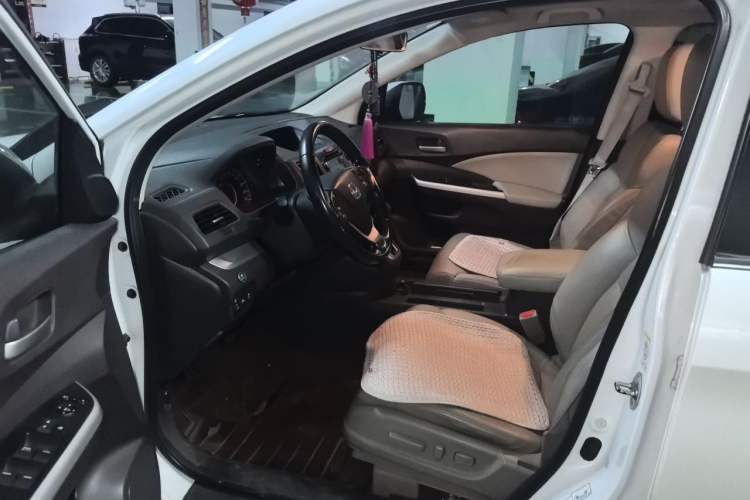 Used Honda CR-V 2012 2.4L four-wheel drive luxury version Driver Seat