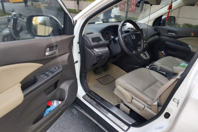 Used Honda CR-V 2012 2.0L two-wheel drive urban version Driver Seat