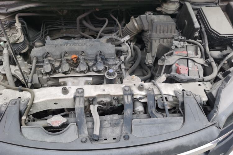 Used Honda CR-V 2012 2.0L two-wheel drive urban version Engine Bay